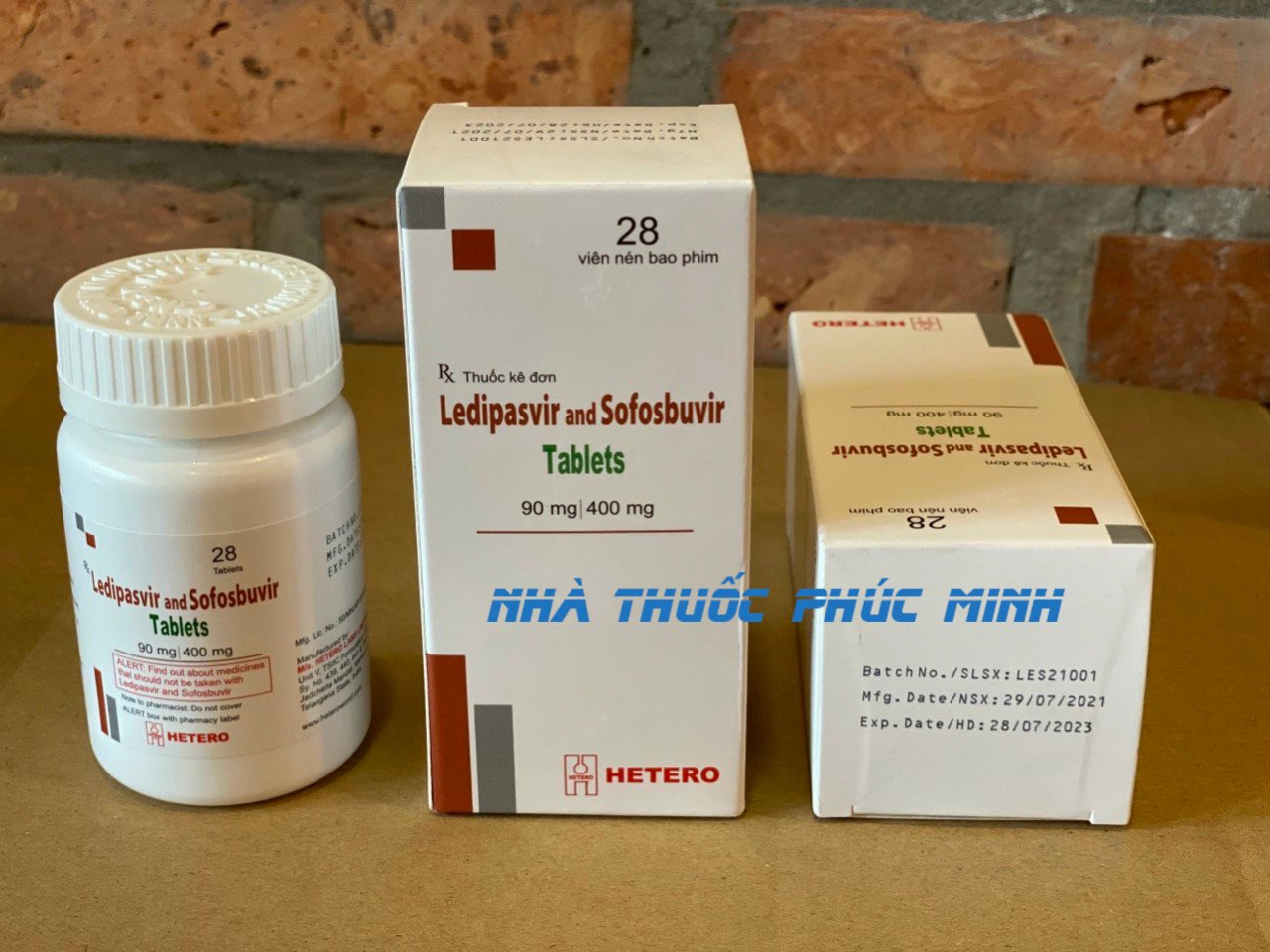 Thuốc Ledipasvir and Sofosbuvir mua ở đâu giá bao nhiêu?
